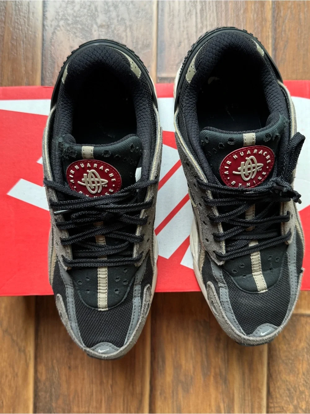 NIKE AIR HUARACHE RUNNER Men’s 7.5